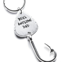 Load image into Gallery viewer, Reel Awesome Dad Keychain